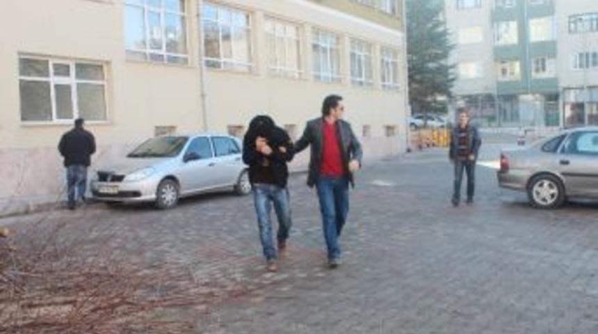 L&uuml;ks Otomobille Evleri Soydular