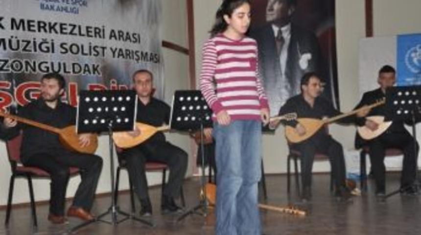 G&ouml;rme Engelli Yarışmacıya &Ouml;zel &Ouml;d&uuml;l