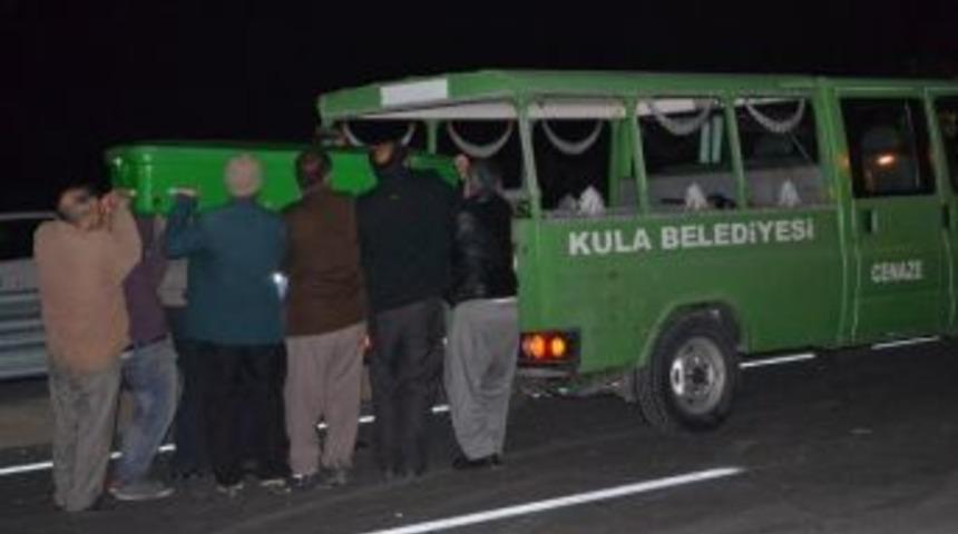 Karşıdan Karşıya Ge&ccedil;erken Canından Oldu