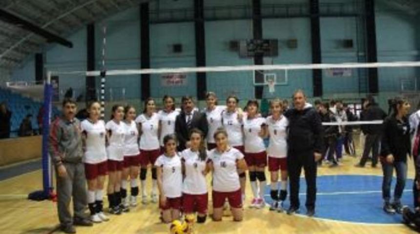 Spor Lisesi Grubu Lider Tamamladı