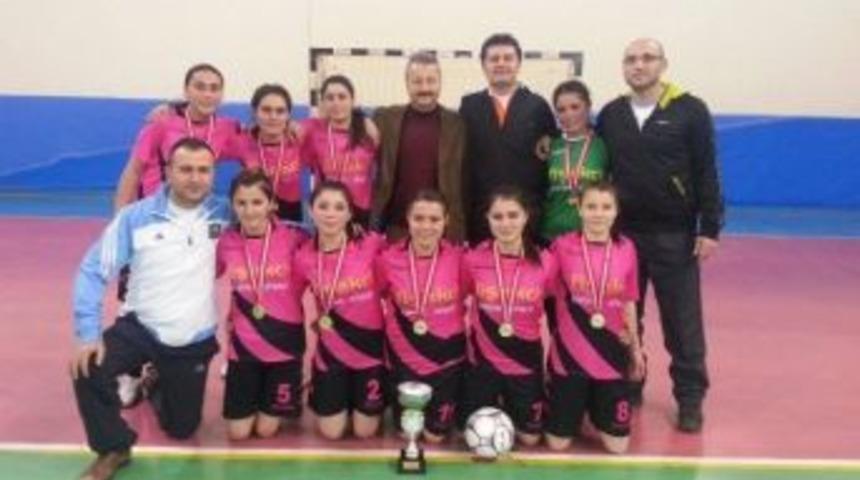 Şampiyon Liseliler Bursa'ya Gitti