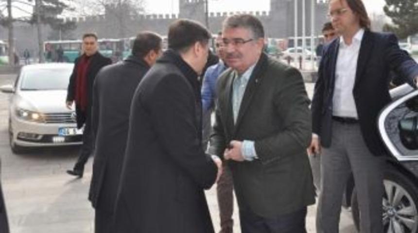 İdris Naim Şahin Kayseri&rsquo;de