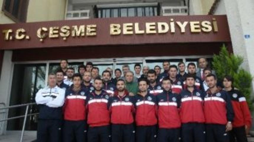 T&uuml;t&uuml;nc&uuml;oğlu: ''gen&ccedil;lere Yazık Etmeyin''