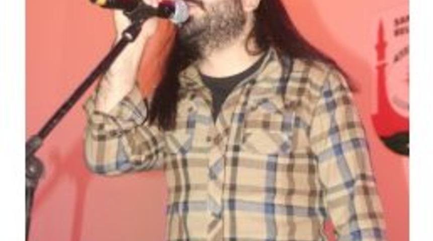 Sel&ccedil;uk Balcı Şanlıurfa&rsquo;da Hayranlarıyla Buluştu