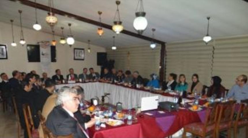 &ldquo;end&uuml;l&uuml;s, İsl&acirc;m İle Batı&rsquo;nın İlk Birlikte Yaşama Tecr&uuml;besidir.&rdquo;