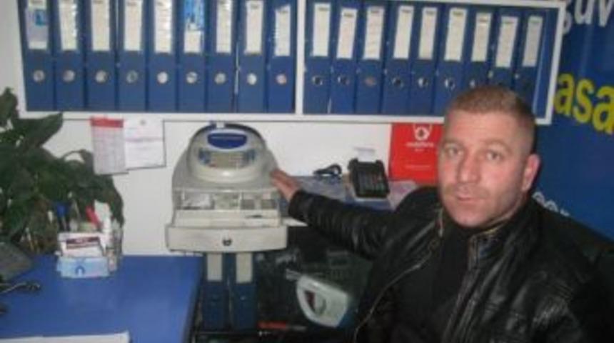 İ&ccedil;erisinde 200 Bin Tl'lik Bor&ccedil; Listesi Bulunan Laptop &Ccedil;alındı