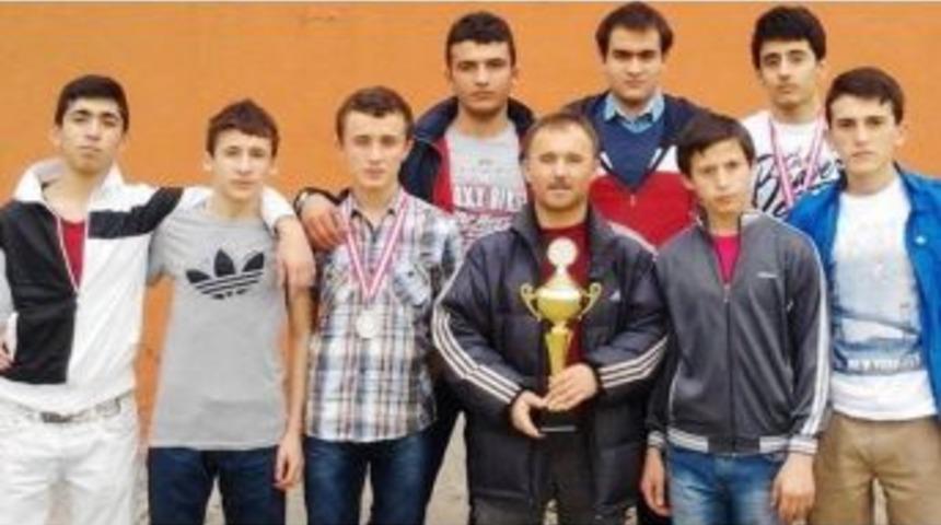 G&uuml;reş&rsquo;te Takım Halinde Birinci Oldular