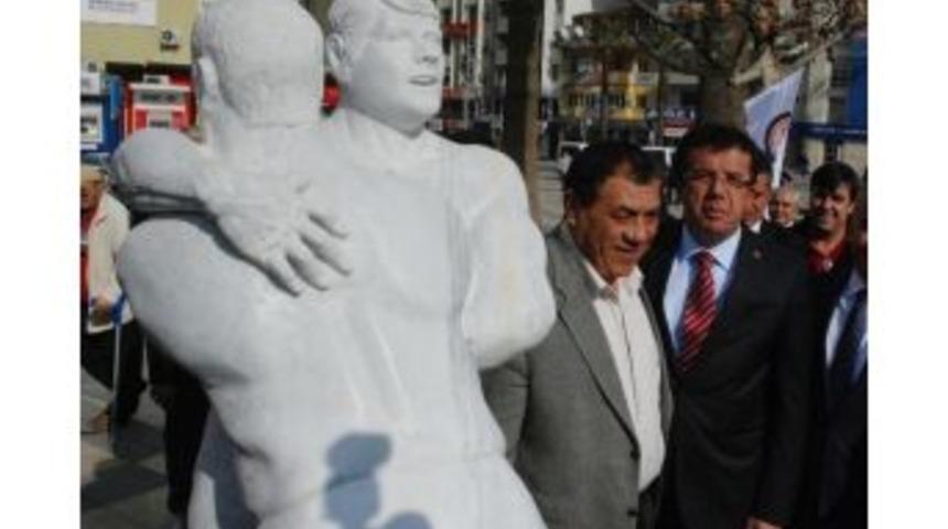 Ekonomi Bakanı Nihat Zeybekci: