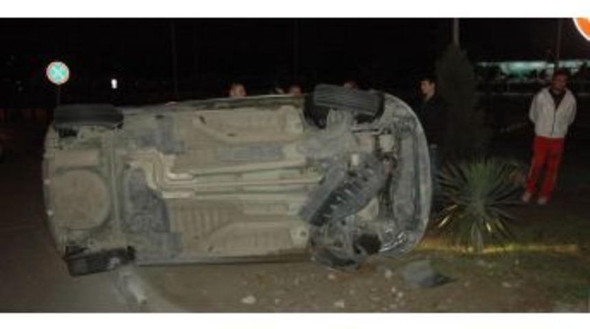 Ref&uuml;je &Ccedil;arpan Ara&ccedil; Yan Yattı