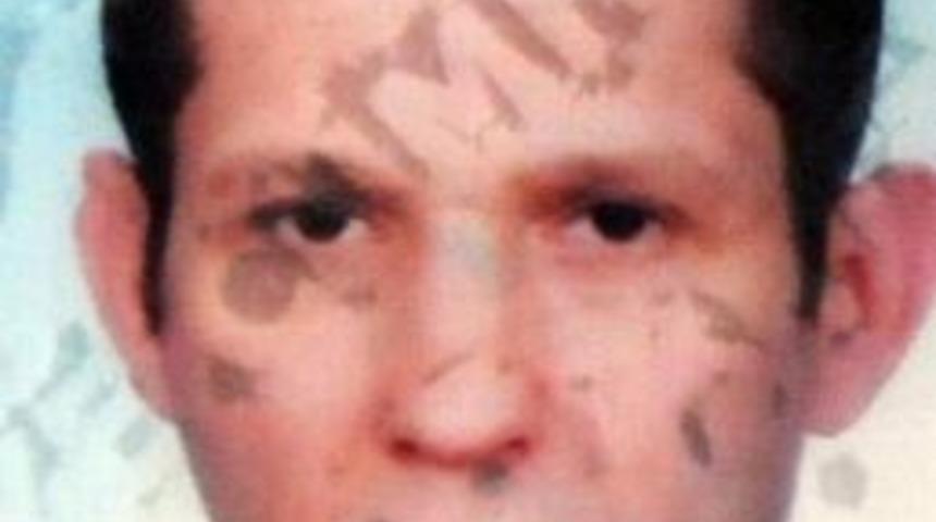 İzmir'de Denizde Erkek Cesedi Bulundu