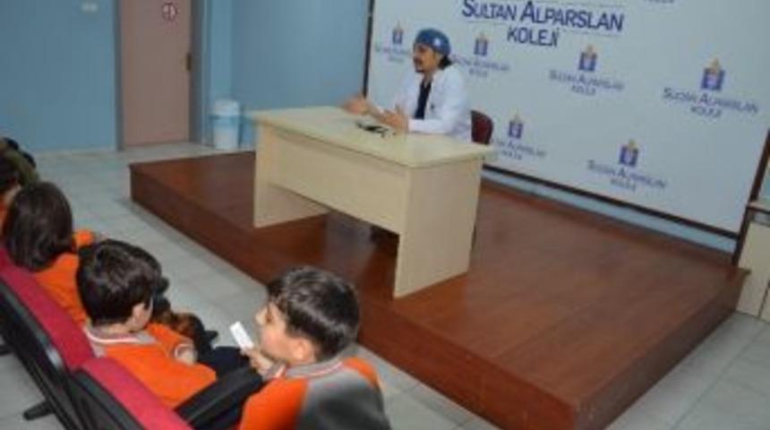 Sultan Alparslan Koleji&rsquo;nde Veliler Mesleklerini Tanıtıyor