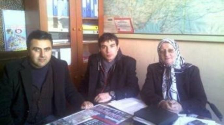 Tiyatro Aşkı Engel Tanımaz