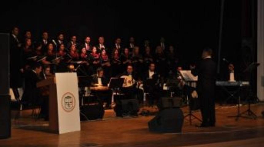 Avukatlar Korosu&rsquo;ndan Avukatlara T&uuml;rk Sanat Musikisi Konseri