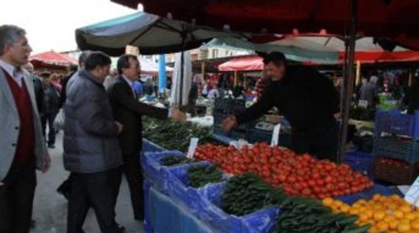 Ak Parti Milletvekili Aydemir, Akhisar&rsquo;da Esnafı Ziyaret Etti