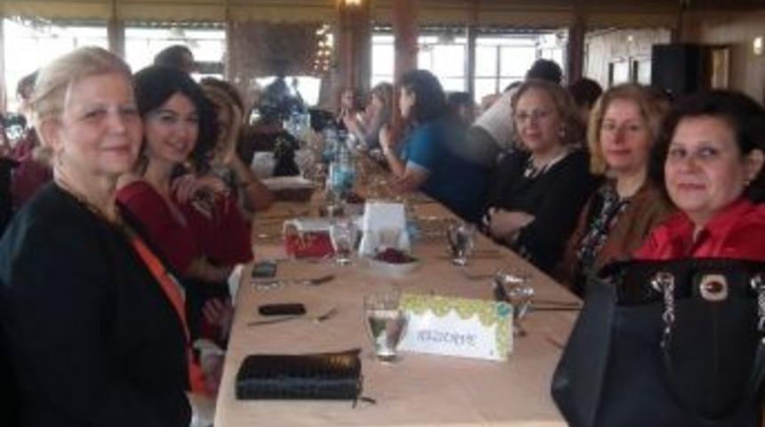 Anneler Okulun İhtiya&ccedil;ları İ&ccedil;in Bir Araya Geldi