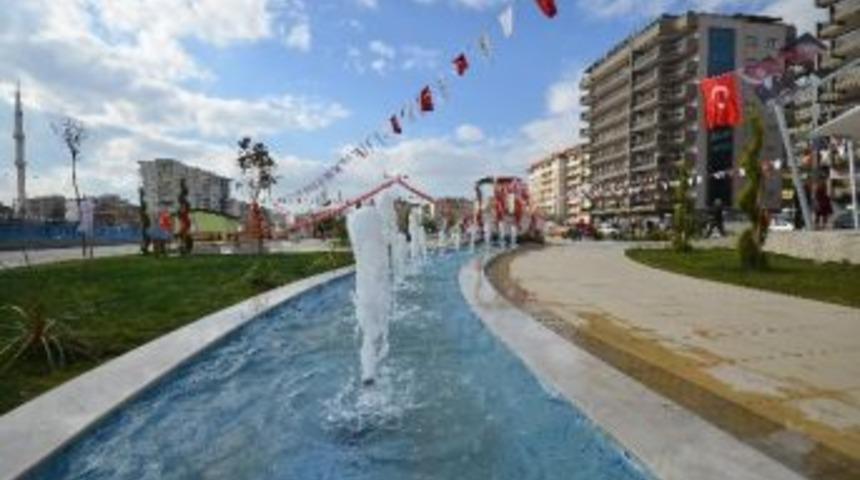 Bayraklı Yeni Parklarına Kavuştu