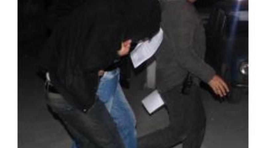 L&uuml;ks Otomobille Evleri Soyan Ş&uuml;pheli Tutuklandı