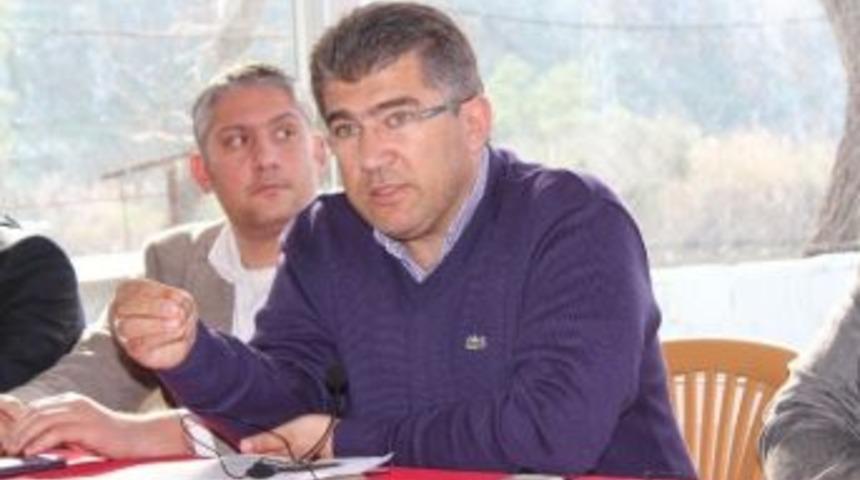 &Ouml;zt&uuml;rk: "&ldquo;kanalizasyon Yapamayanlar Devrim Yapacağız Diyorlar&rdquo;