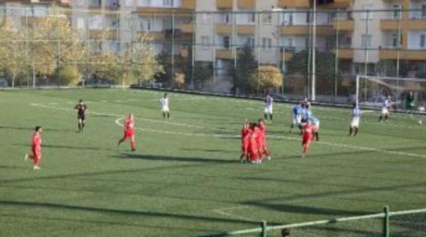 Şahinbey Belediye Futboltakımı Deplasmanda 1-1 Berabere Kaldı