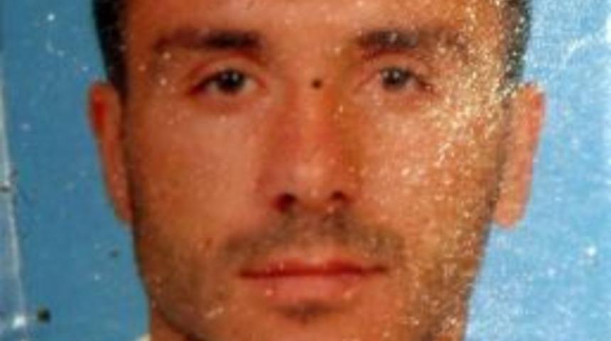 Hurdalarını Almaya Gittiği Fabrikanın &Ccedil;atısından D&uuml;şerek Hayatını Kaybetti