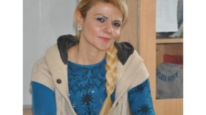 Pınar Demiray'a Kıbrıs&rsquo;ta Yılın Sporcusu &Ouml;d&uuml;l&uuml; Verildi