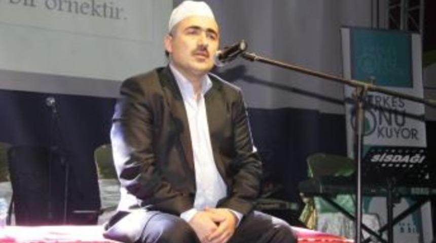 Peygamber Sevdası Salona Sığmadı