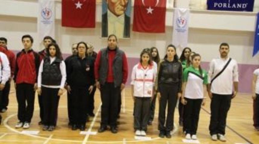 Badminton T&uuml;rkiye Şampiyonası Grup M&uuml;sabakaları Başladı
