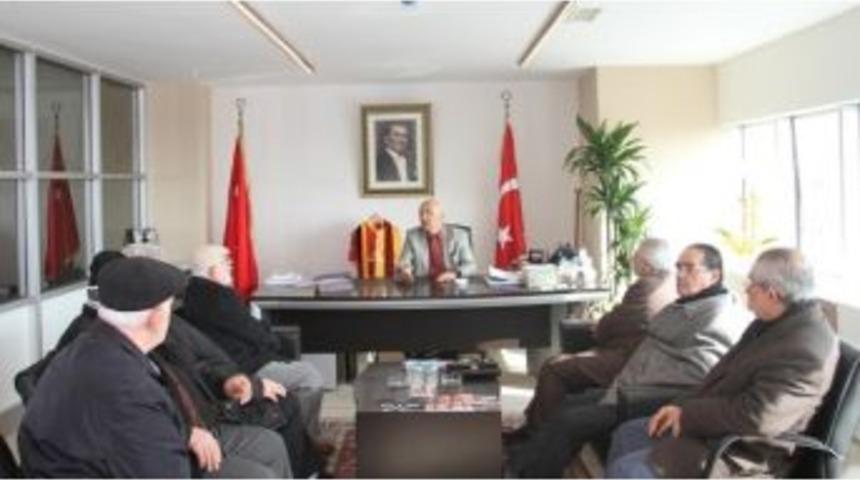 Soğanlık Camii Cemaati&rsquo;nden Başkan &Ouml;z&rsquo;e Ziyaret