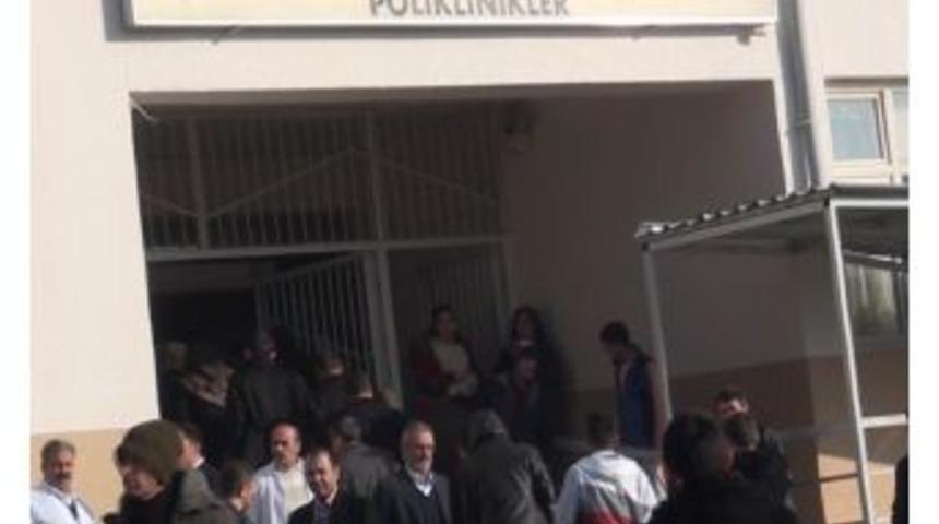 Elazığ'da Taşeron İş&ccedil;iler Eylemde