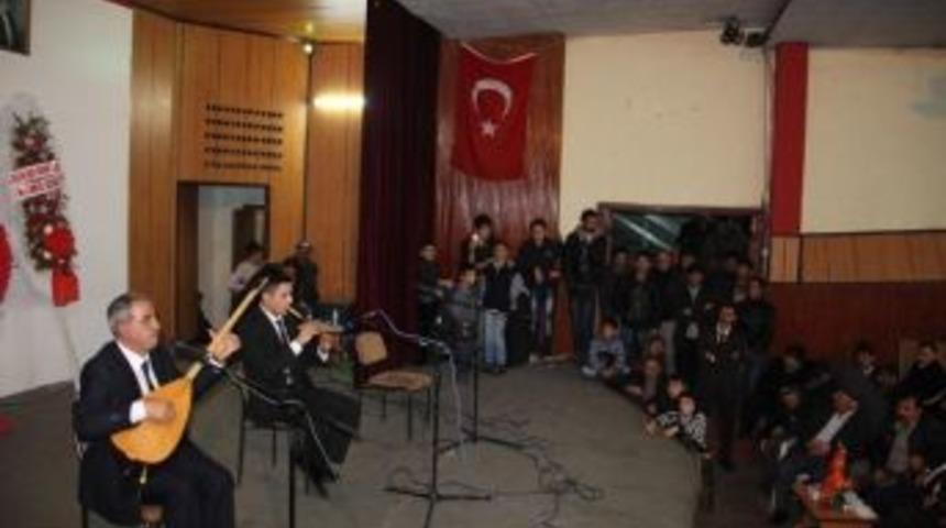 Oltu'da Halk Ozanları Coşturdu