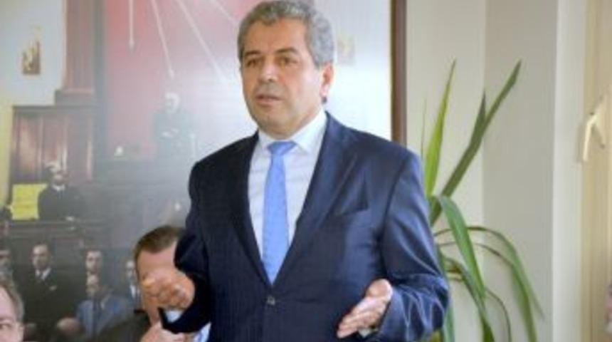 Torbalı'da Chp Y&ouml;r&uuml;kle Kolları Sıvadı