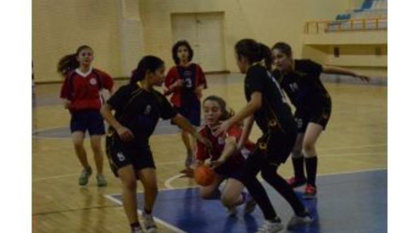 Adana&rsquo;da Okullararası Hentbol İl Birinciliği