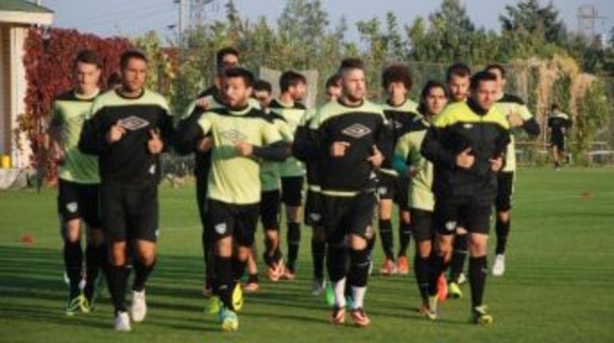 Tekden Denizlispor Evinde G&uuml;lmek İstiyor