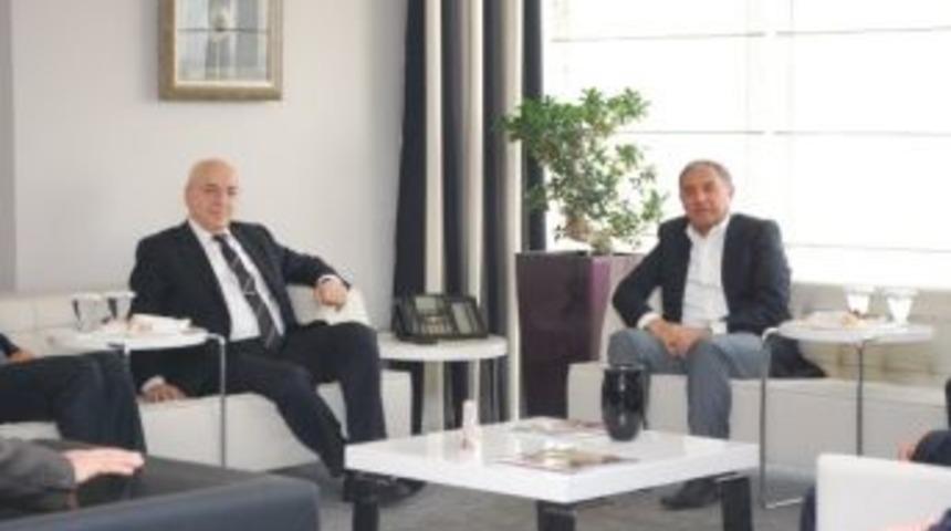 Aydoğan: "yatırımcıyı En İyi Anlayan Banka Olmaya &Ccedil;alışıyoruz"