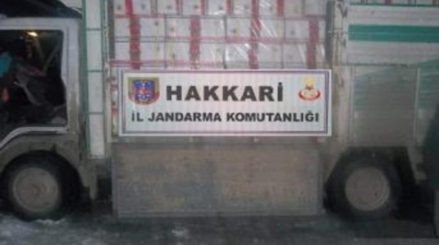 Hakkari&rsquo;de 3 Ton Ka&ccedil;ak &Ccedil;ay Ele Ge&ccedil;irildi