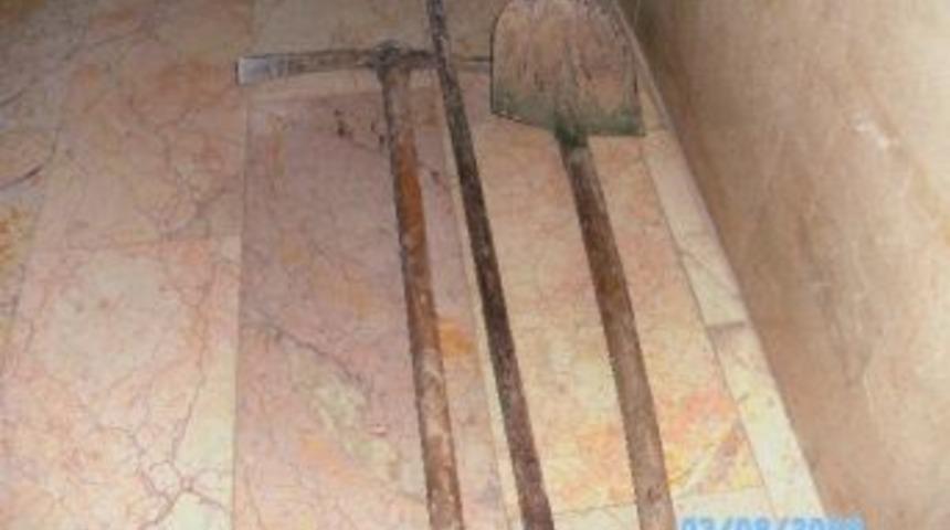 Osmaneli'de Jandarmadan Ka&ccedil;ak Kazı Operasyonu