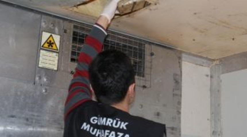 Kapıkule&rsquo;de Tır Dorsesinin Tavanına Gizlenmiş Eroin Ele Ge&ccedil;irildi