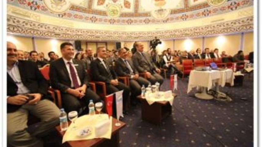 Vali Ko&ccedil;ak&rsquo;tan JCI &Uuml;yelerine Seminer