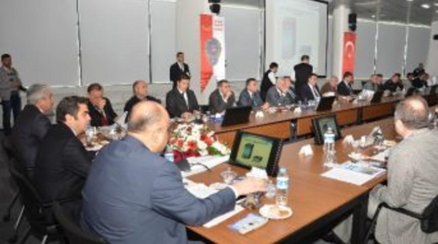 Vali Orhan D&uuml;zg&uuml;n: