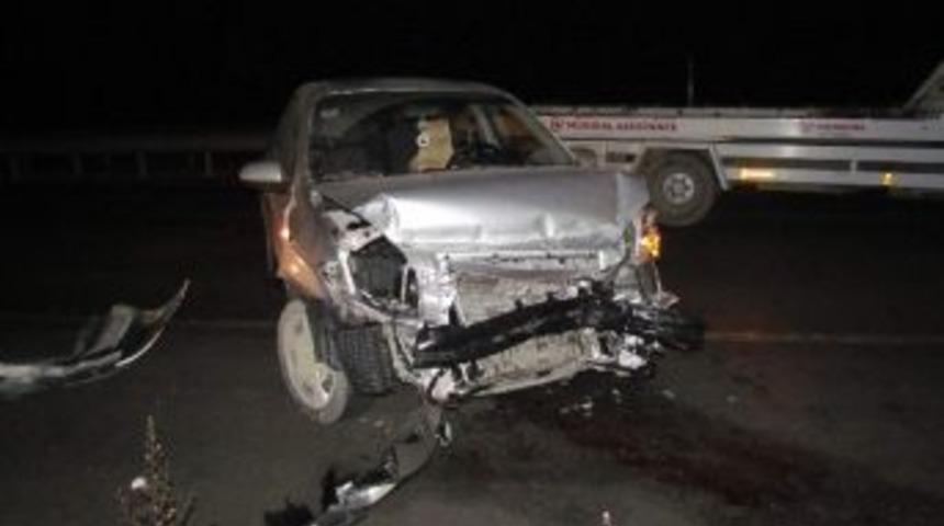 Anne İle &Uuml;&ccedil; Aylık Oğlu Kazada Yaralandı