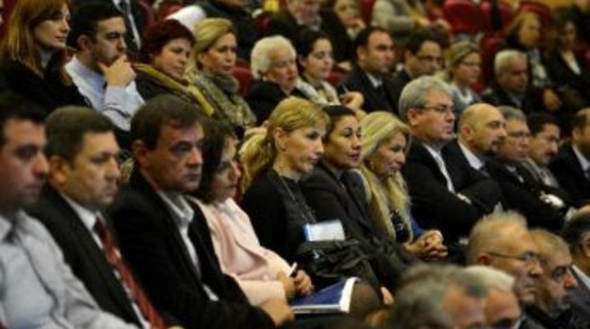 Karşıyaka Tramvay'ı Da G&ouml;r&uuml;c&uuml;ye &Ccedil;ıktı