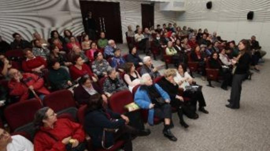 Karşıyaka Belediyesi Sağlıkta Bilin&ccedil;lendiriyor