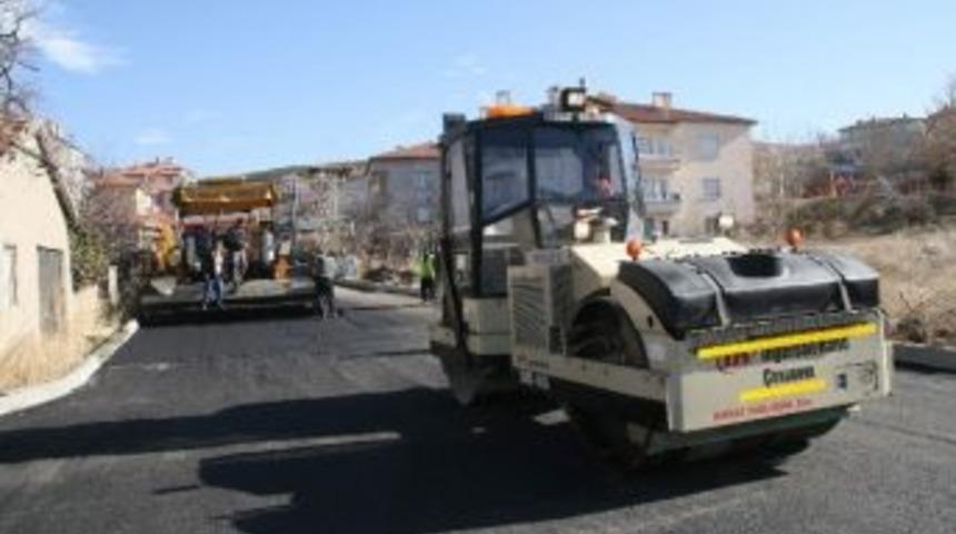 Yozgat Belediyesi İlk Defa Kış Ortasında Yollara Sıcak Asfalt Attı