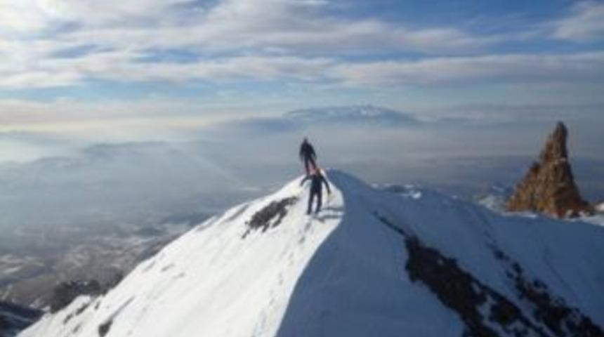 Ga&uuml;n Dağcılık Topluluğu &Ouml;ğrencilerinden Erciyes Tırmanışı