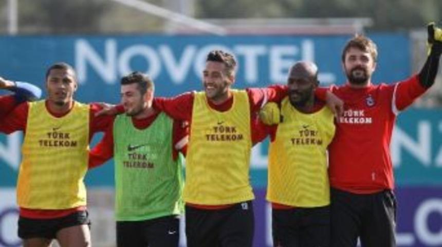 Trabzonspor, Beşiktaş Ma&ccedil;ı Hazırlıklarını S&uuml;rd&uuml;r&uuml;yor