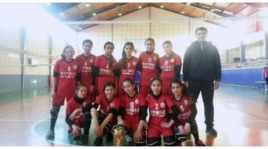 Gediz&rsquo;in Fırdan Beldesi Ortaokulu Yıldız Kızlar Voleybol Takımı İl Birincisi Oldu