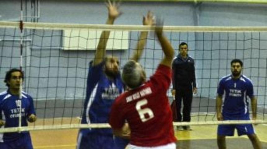 &Ouml;d&uuml;ll&uuml; Voleybol Turnuvası Başladı