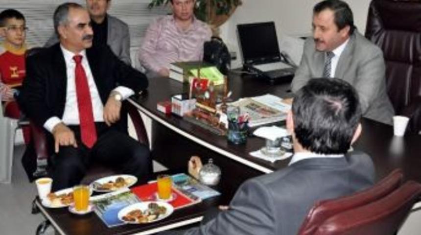 Ak Parti Sivas Belediye Başkan Adayı Aydın, İhlas Grubunu Ziyaret Etti
