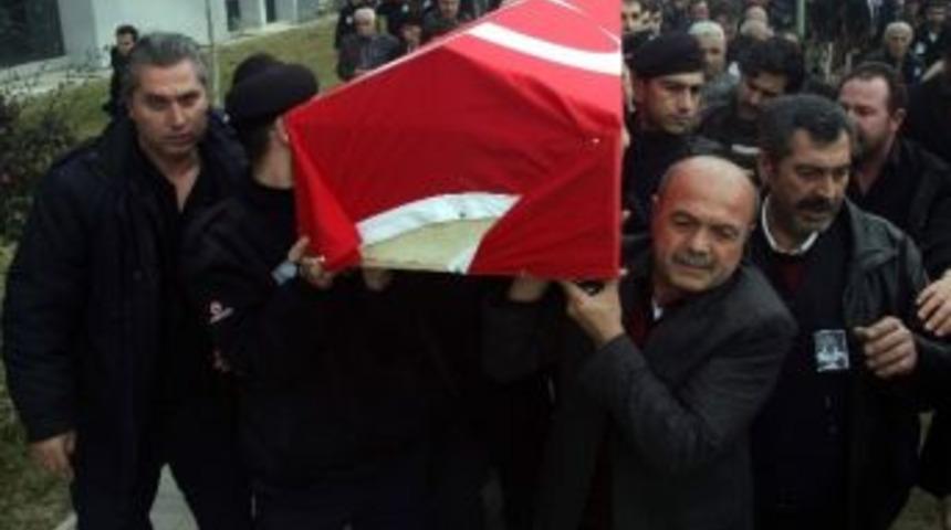 Hayatını Kaybeden İnfaz Koruma Memuru Toprağa Verildi