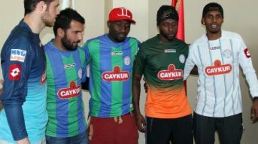 &Ccedil;aykur Rizespor&rsquo;da Yeni Transferler Tanıtıldı
